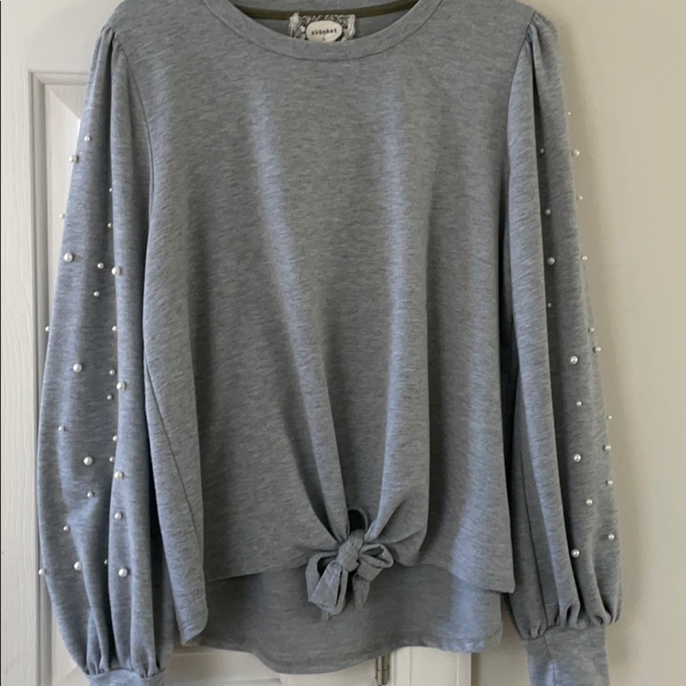 Gray shirt